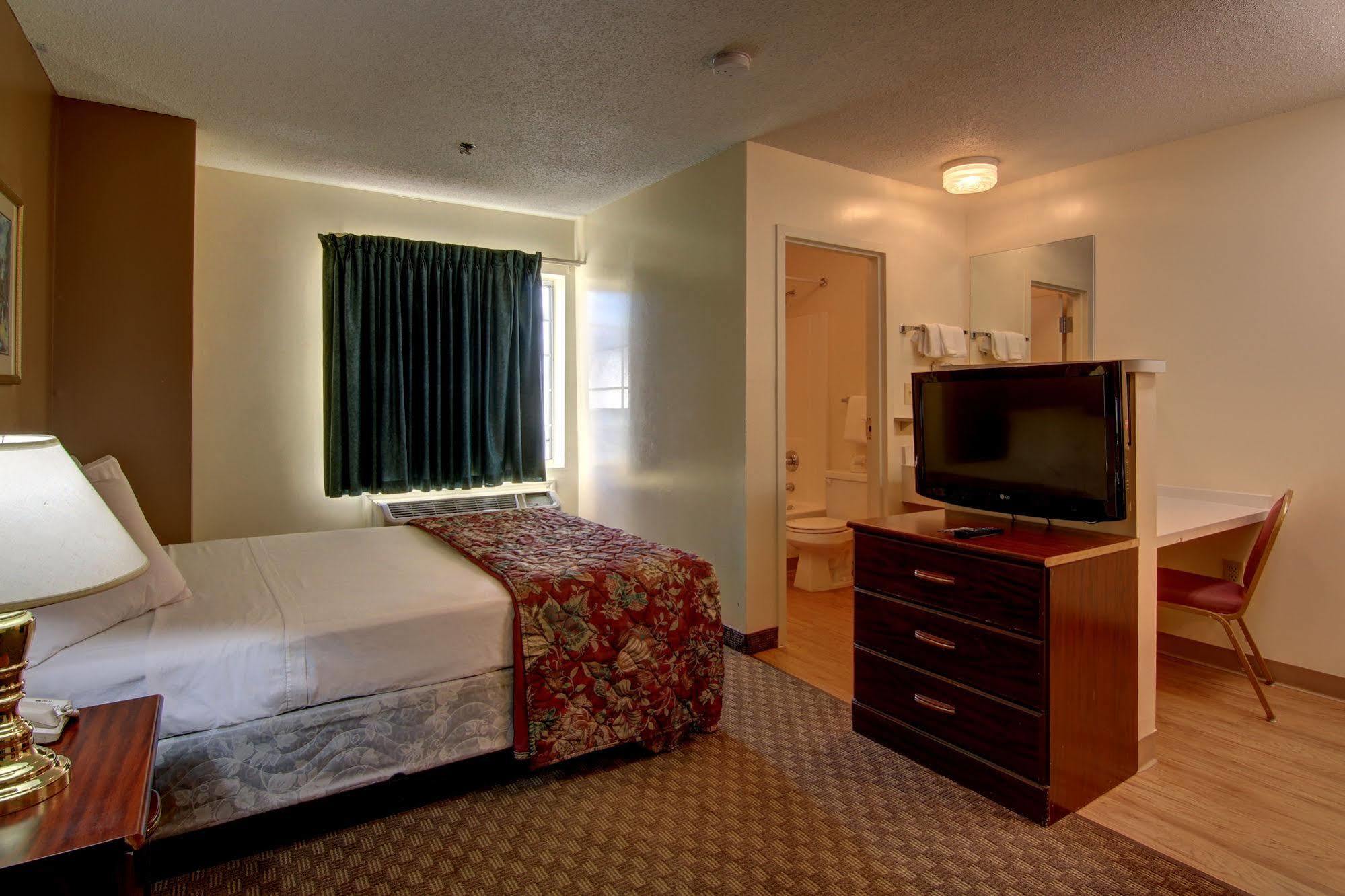 Intown Suites Extended Stay Atlanta Ga - 斯内尔维尔 外观 照片